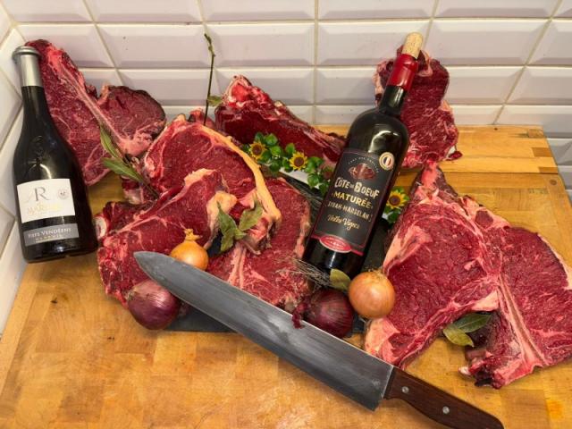 Côtes de Bœuf Maturées – Prêtes à Griller