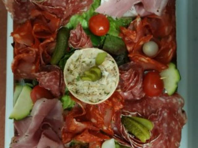 Plateau de Charcuterie Traditionnelle